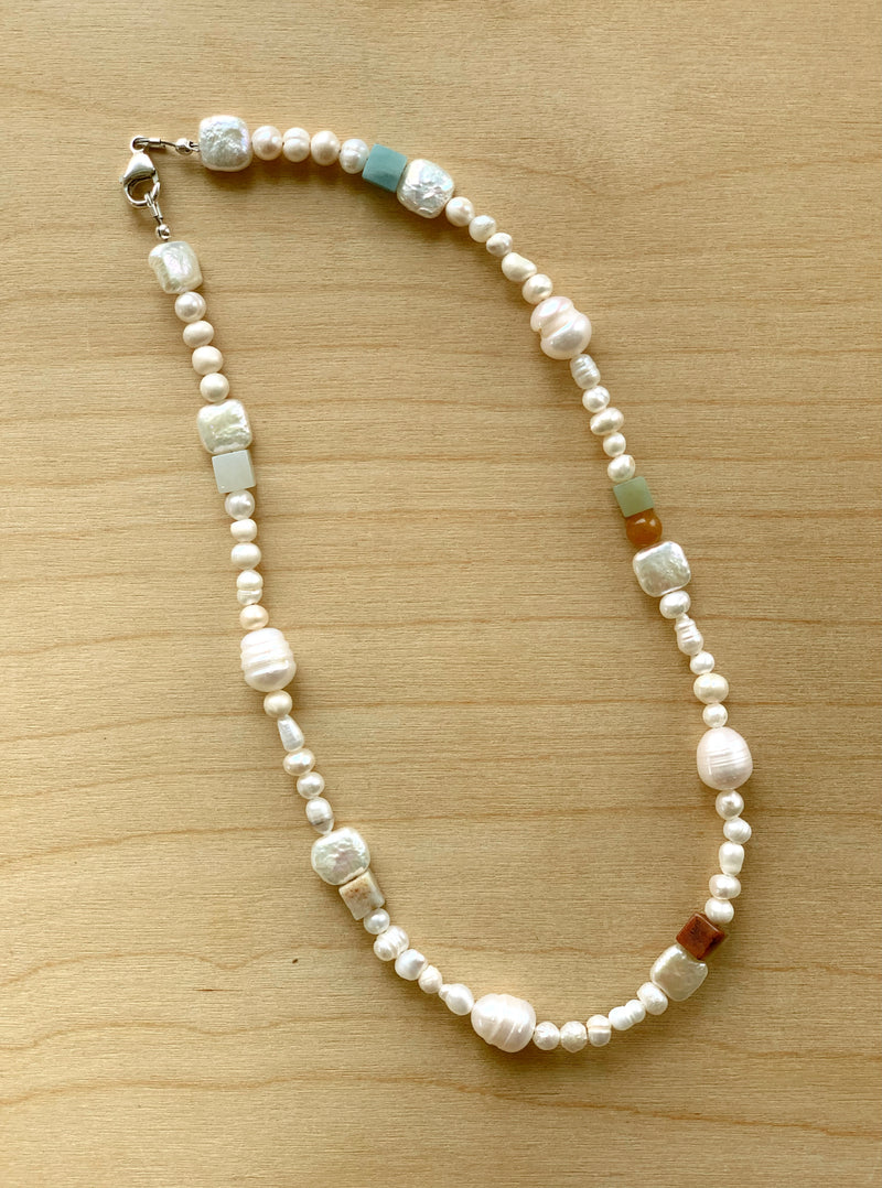 The Sand and Stone Necklace